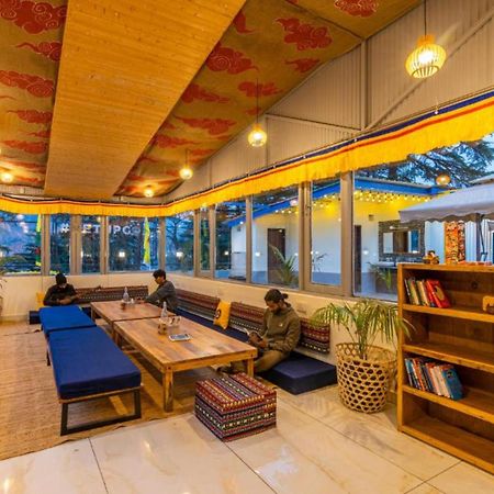 The Hosteller Mcleodganj, Mall Road McLeod Gandzs Kültér fotó
