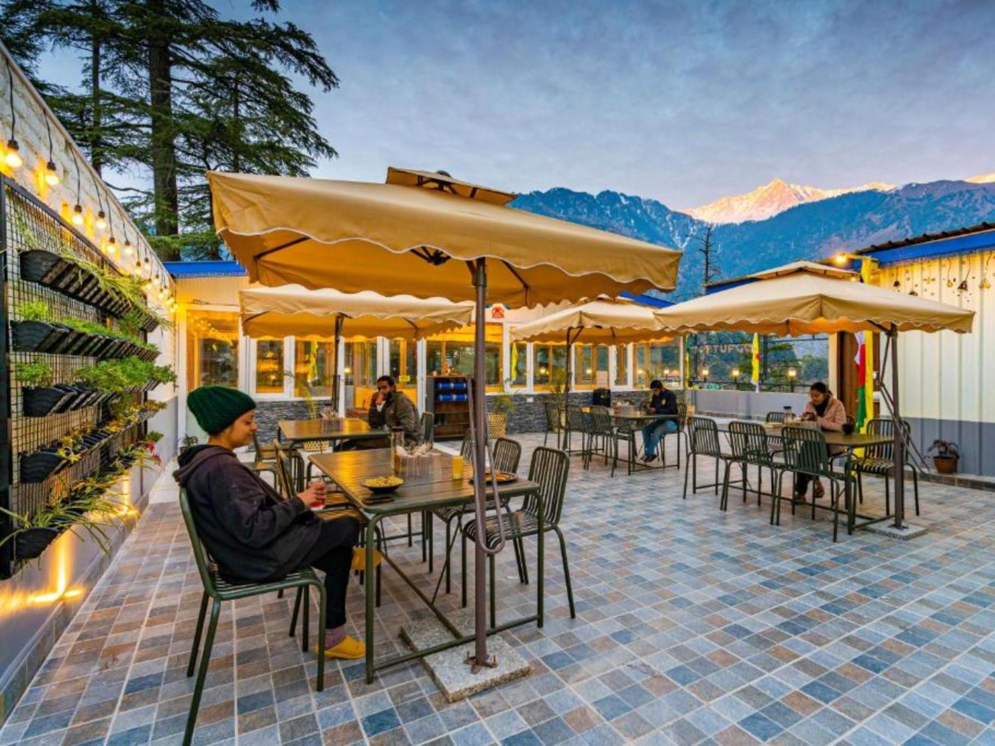 The Hosteller Mcleodganj, Mall Road McLeod Gandzs Kültér fotó