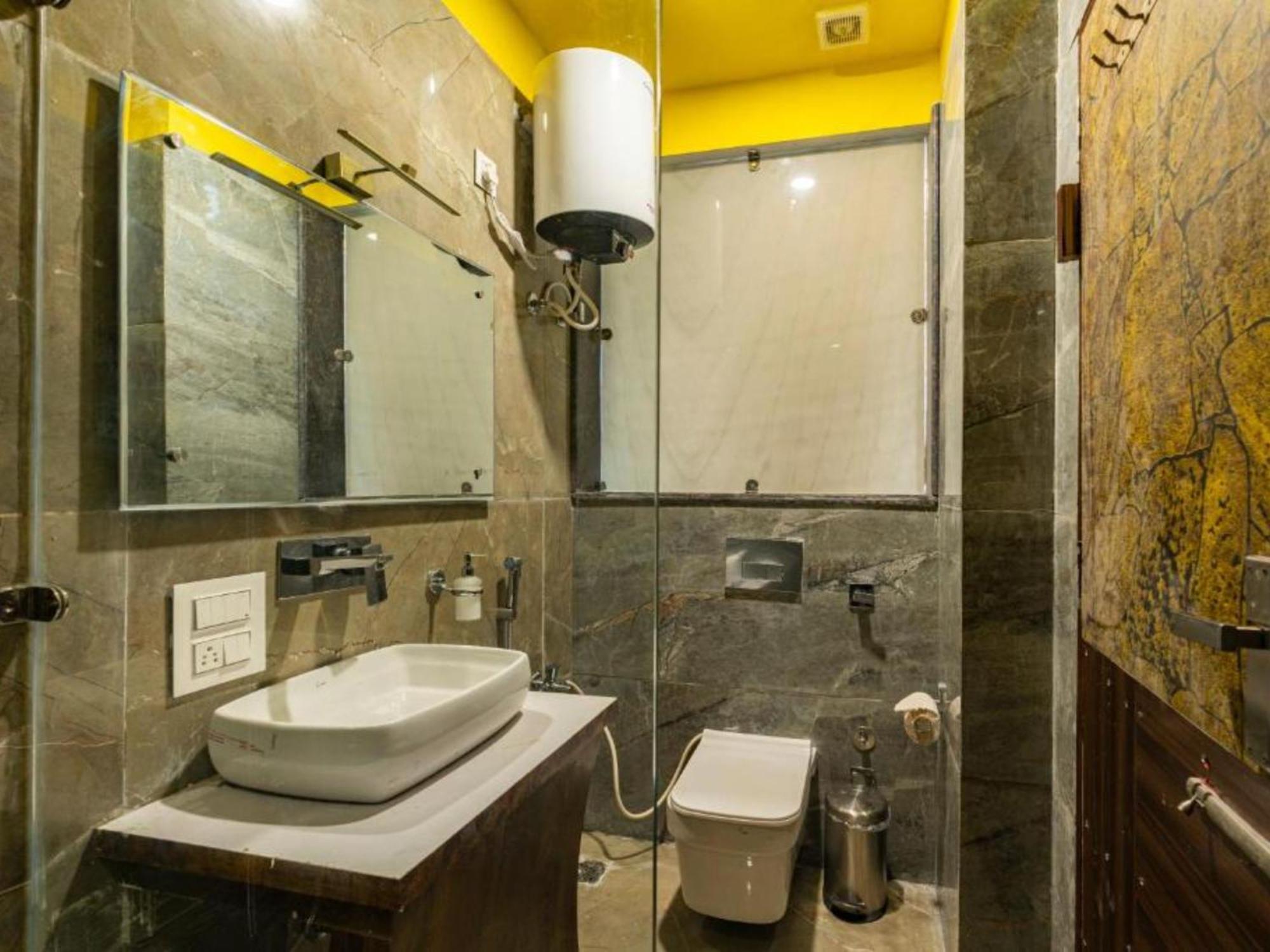 The Hosteller Mcleodganj, Mall Road McLeod Gandzs Szoba fotó