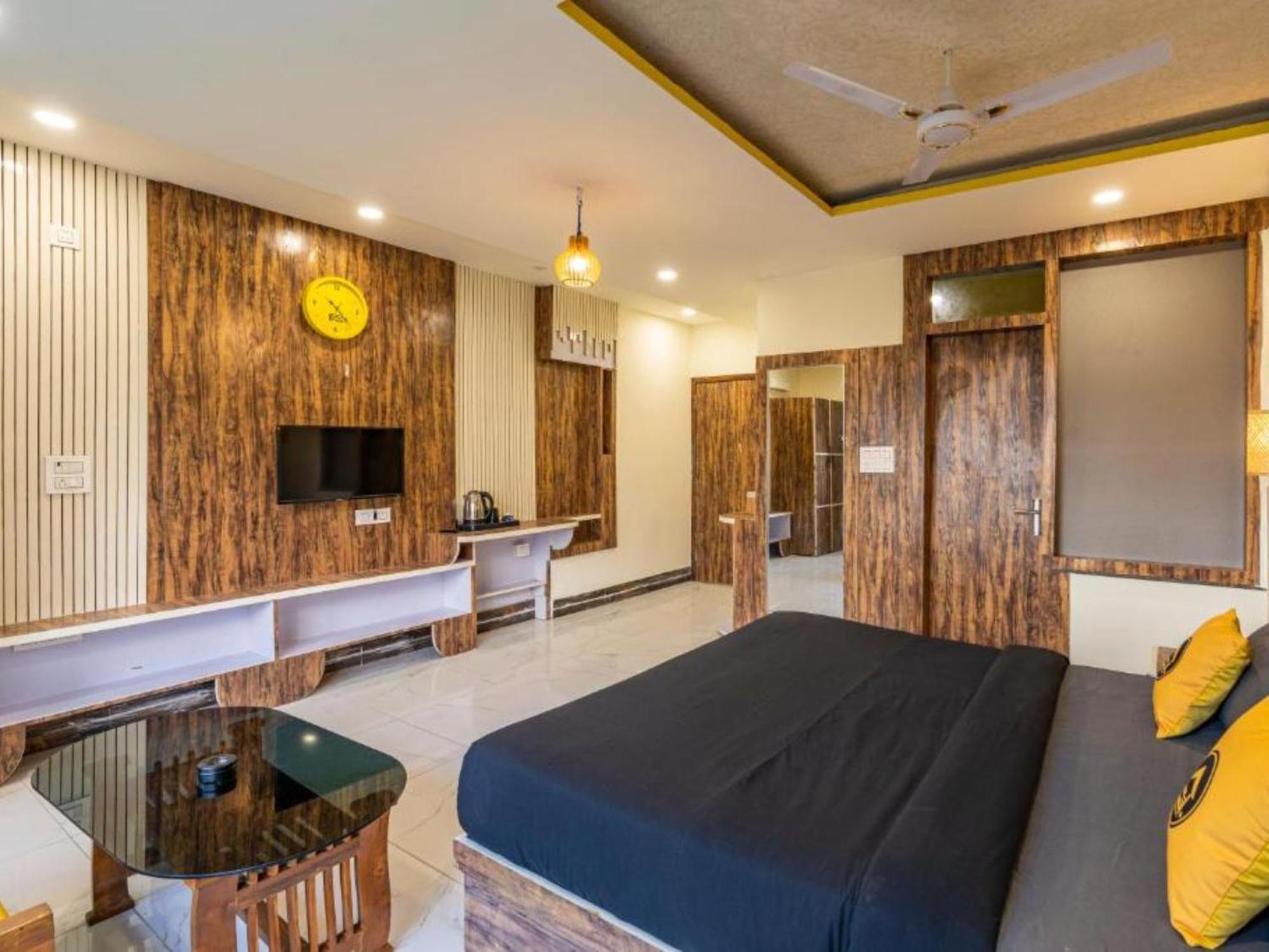 The Hosteller Mcleodganj, Mall Road McLeod Gandzs Szoba fotó
