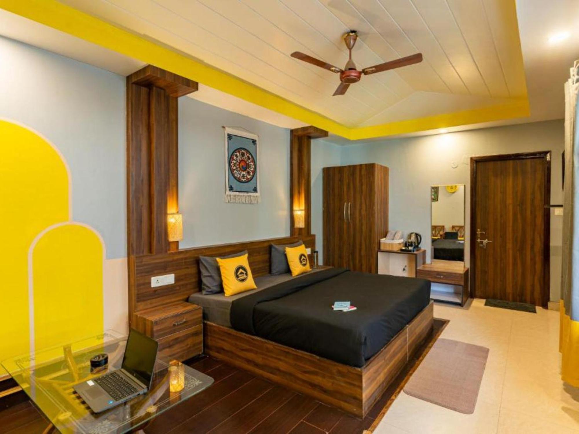 The Hosteller Mcleodganj, Mall Road McLeod Gandzs Szoba fotó