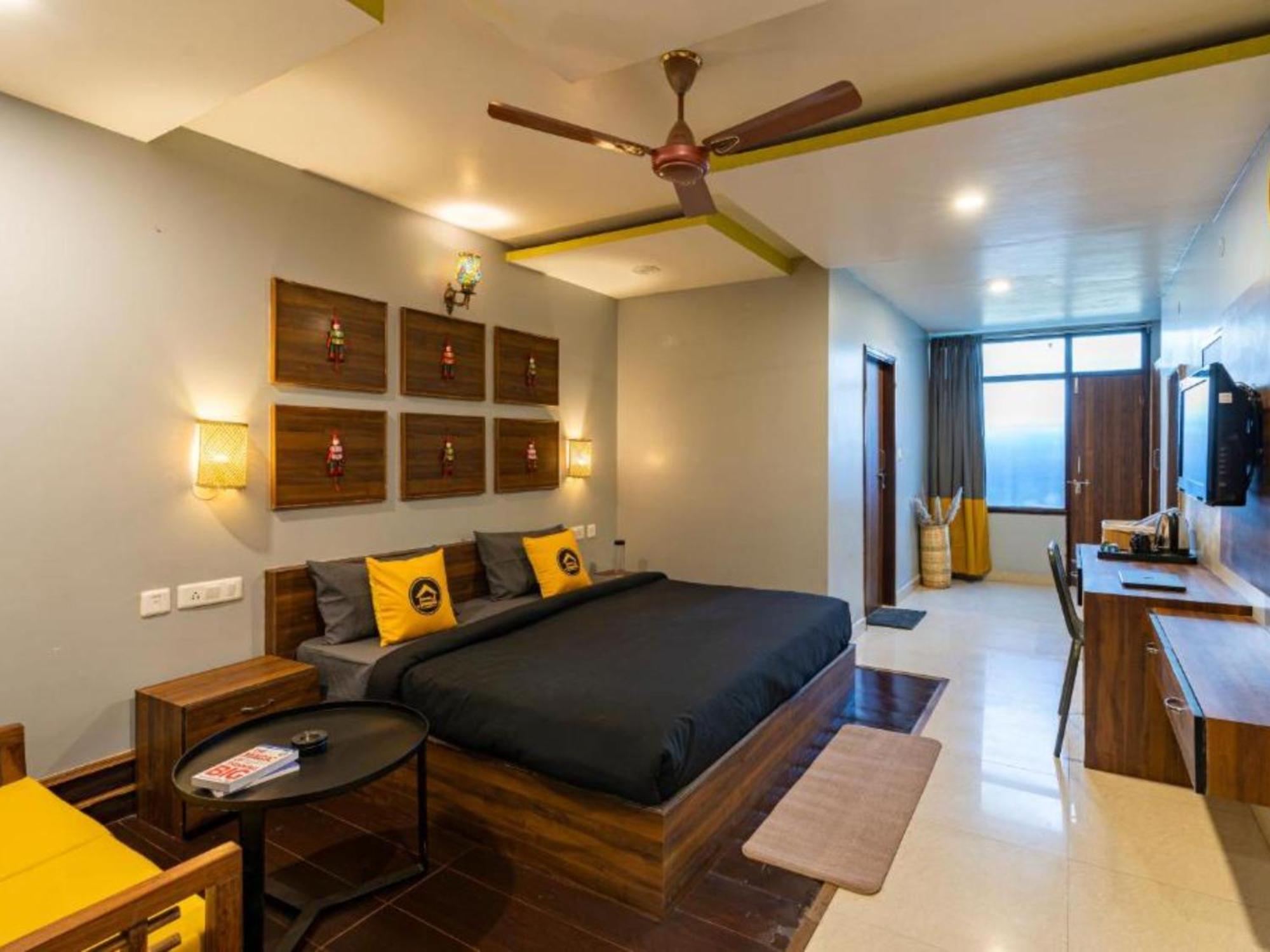 The Hosteller Mcleodganj, Mall Road McLeod Gandzs Szoba fotó