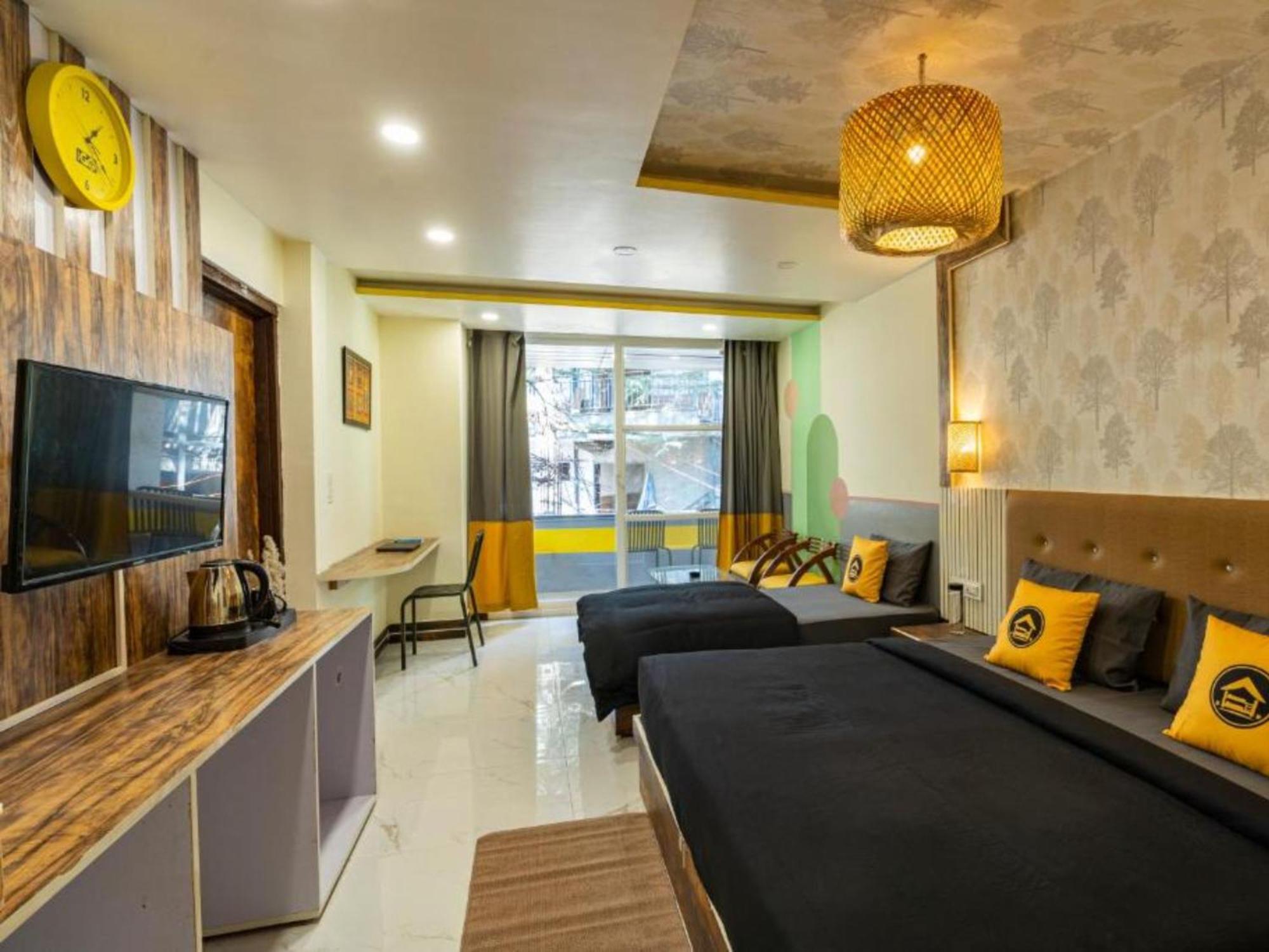 The Hosteller Mcleodganj, Mall Road McLeod Gandzs Szoba fotó